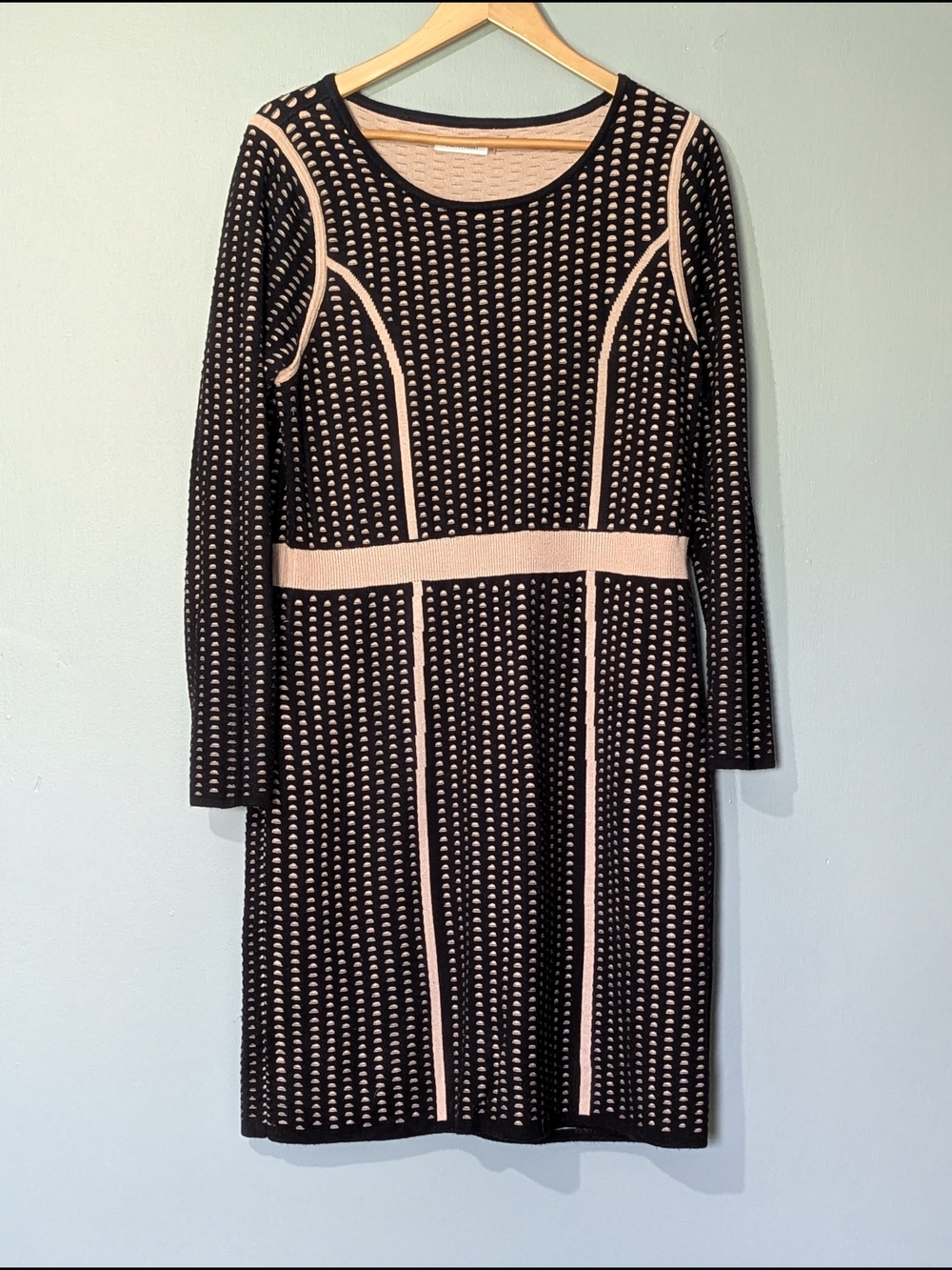 Calvin Klein Women's Black and Cream Patterned‎ Long-Sleeve Knit Sweater Dress